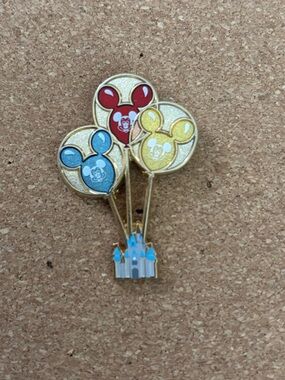 Disney Mickey Balloon Cinderella Castle Enamel Pin